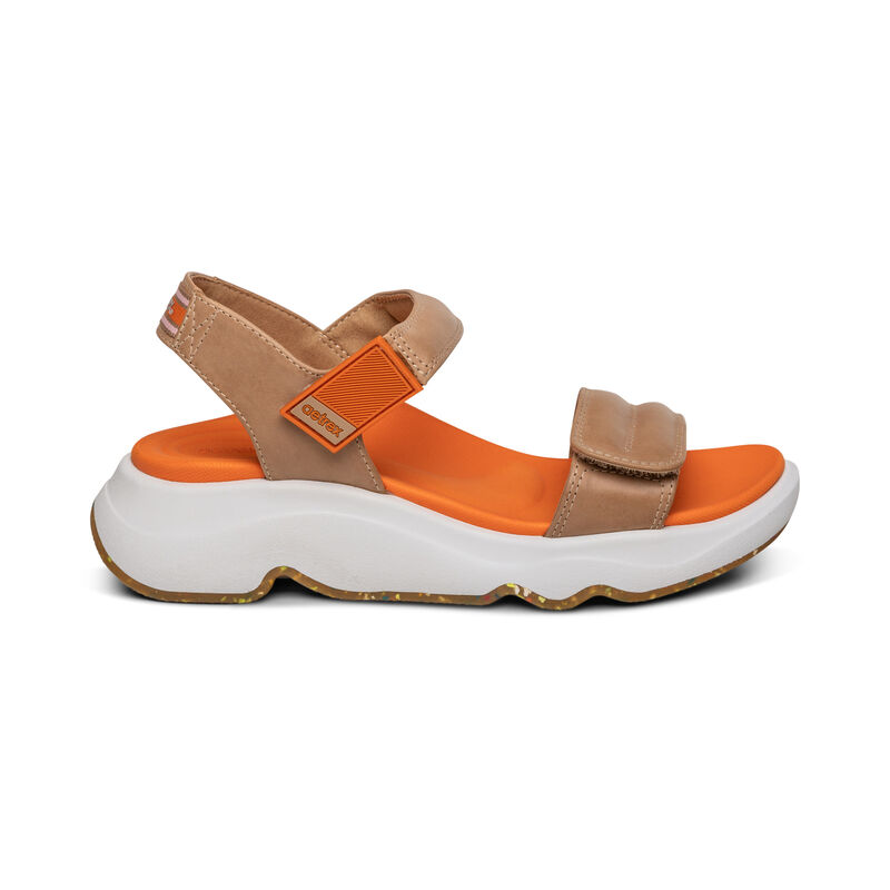 Sandali con Plateau Aetrex Whit Acqua-Friendly Sportive Donna Marroni | DED10053HJ